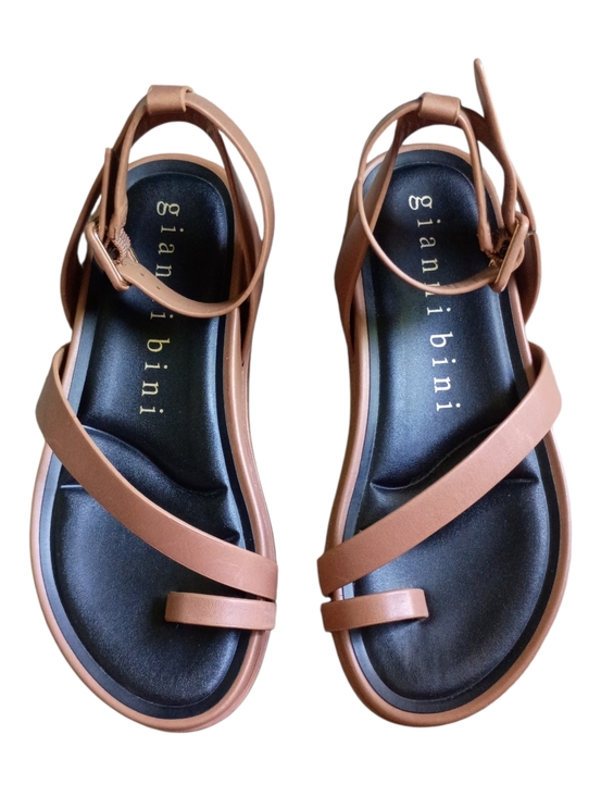 Gianni Bini Shoes - Gianni Bini Toe Sandals NWOT Size 5.5